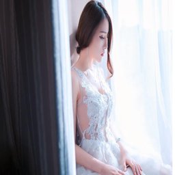 大臣干群皇后的角色演变与现代意义：从历史到未来的深度解析